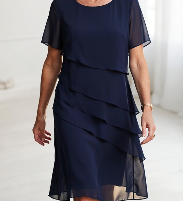 Linda - Elegantná Šaty s Prúžkami