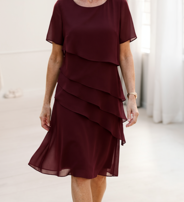 Linda - Elegantná Šaty s Prúžkami