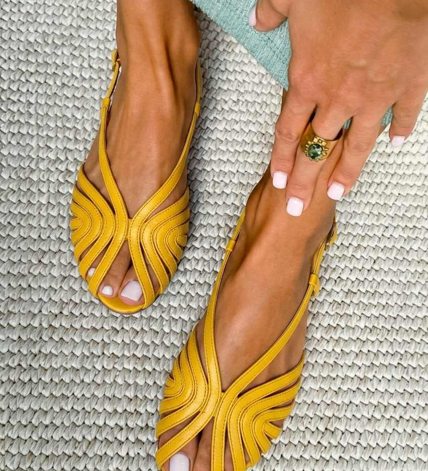 Faustinka – Letné nízke sandále peep toe s koženými remienkami